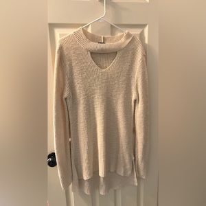 EUC Creme sweater